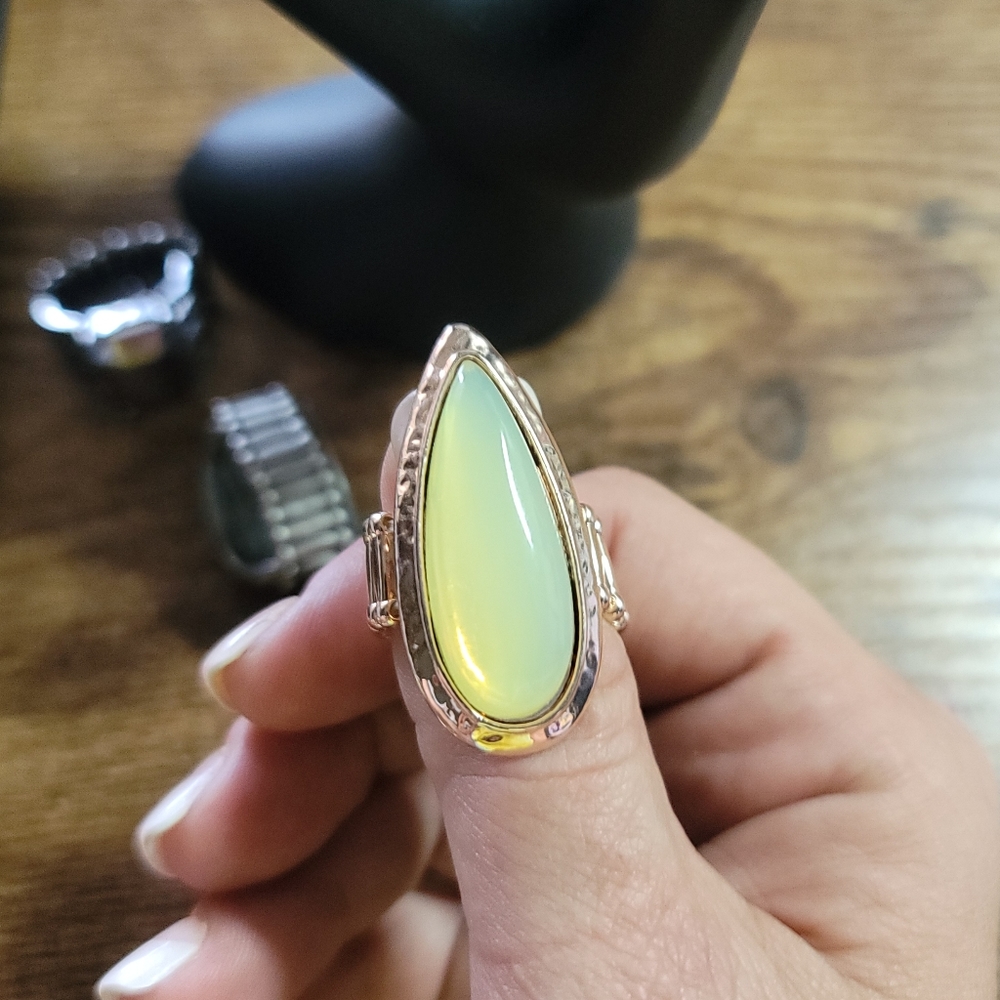 Paparazzi Rings - Picture 6 of 9